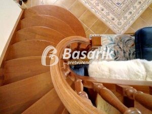 drevené schody