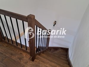Drevené schody kovové tyčky Prievidza