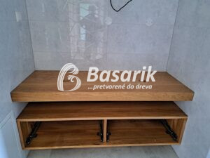 kúpeľňova skrinka úložný priestor