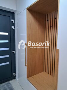 otvorené sedenie predsieň