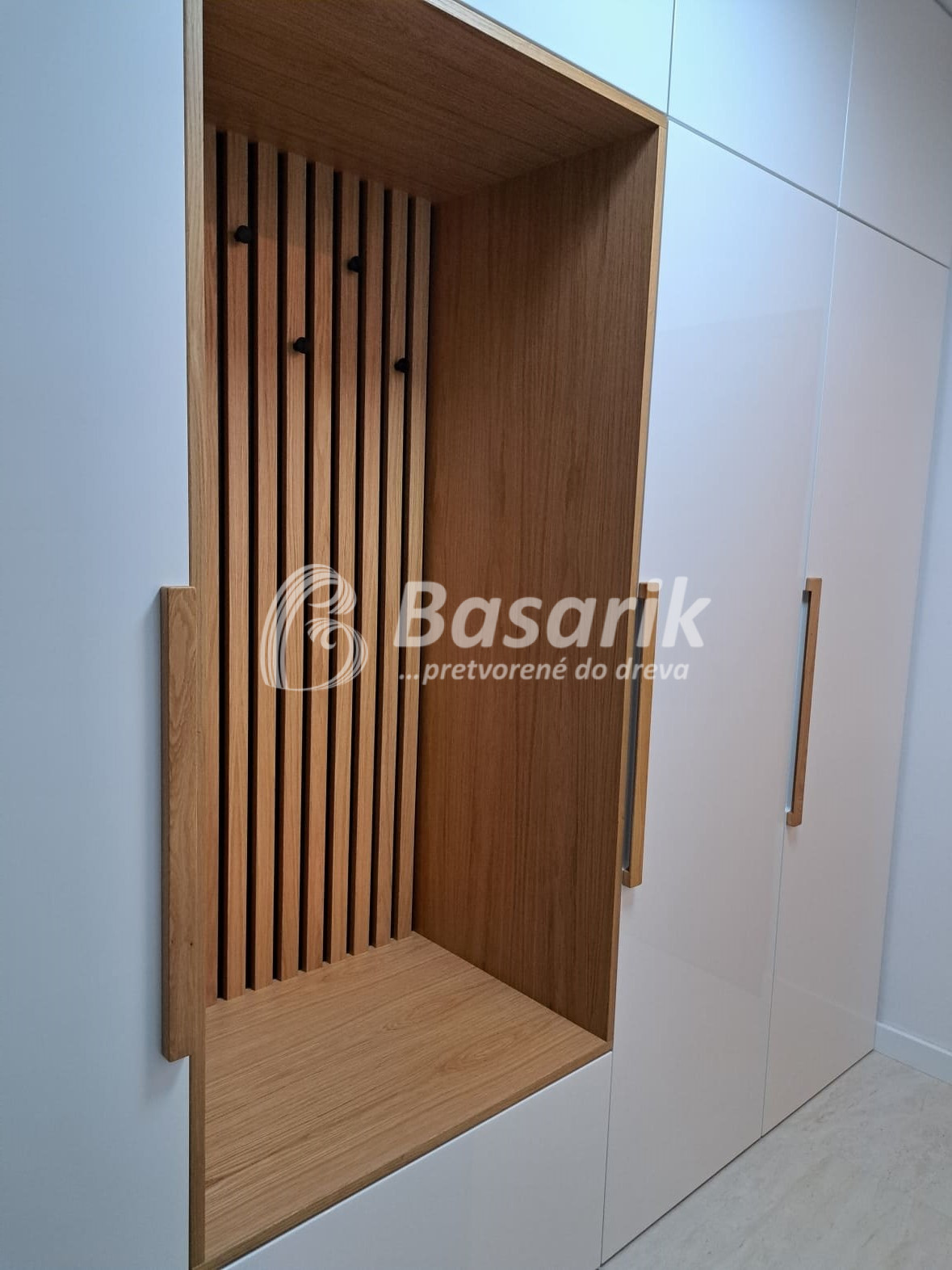 moderný predsieňový nábytok