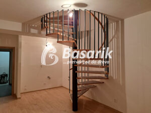 Kovové točité schody